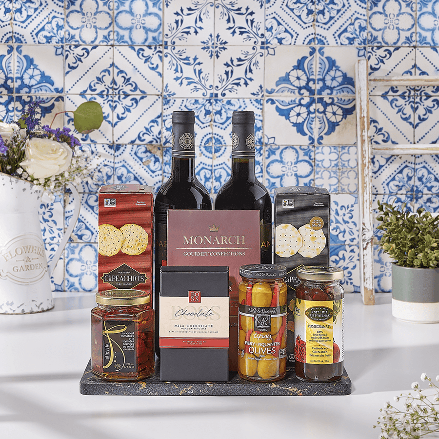 Chic Retreat Wine Gift Basket, kosher wine gift, kosher wine, kosher gift, kosher, wine gift, wine, chocolate gift, chocolate, Canada delivery