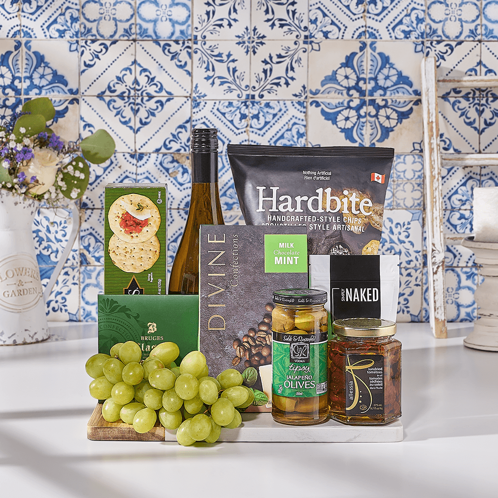 Classy Kosher Wine & Snack Platter, wine gift, wine, kosher gift, kosher, Canada delivery