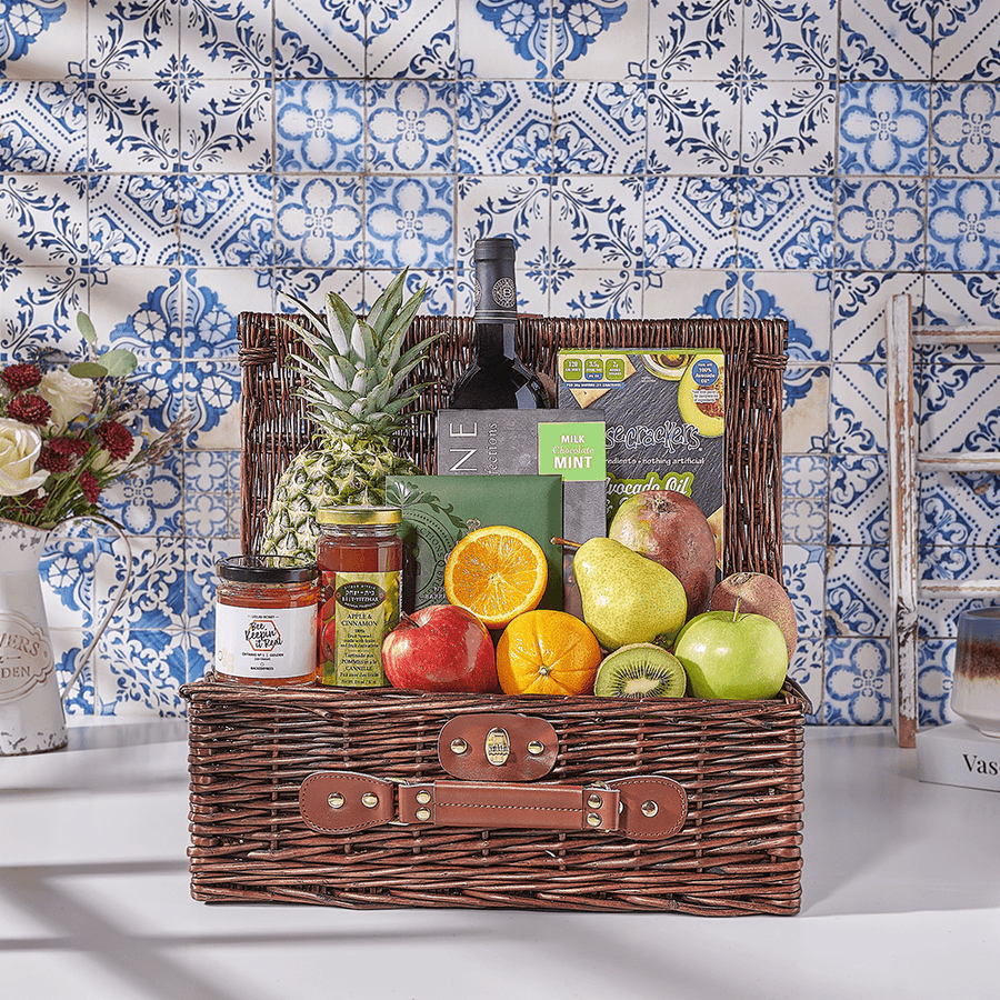 Come One Come All Gift Basket, kosher wine gift, kosher wine, kosher gift, kosher, wine gift, wine, fruit gift, fruit, Canada delivery