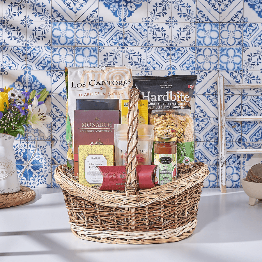 Kosher Chips & Chocolate Basket, kosher gift, kosher, snack gift, snack, tea gift, tea, Canada delivery