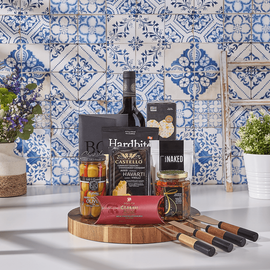 Kosher Muskoka Wine & Cheese Board, kosher wine gift, kosher wine, wine gift, wine, kosher gift, kosher, cheese gift, cheese, Canada delivery