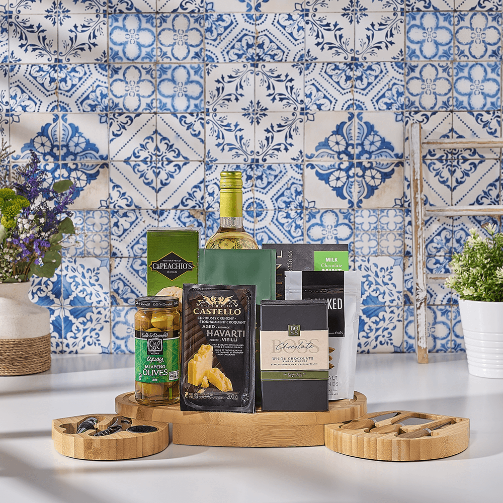 Kosher Snack Sampler Gift Basket, kosher wine gift, kosher wine, wine gift, wine, kosher gift, kosher, Canada delivery