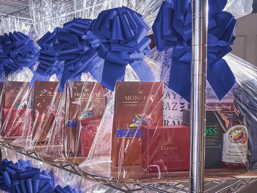 Preparing a kosher gift basket for delivery