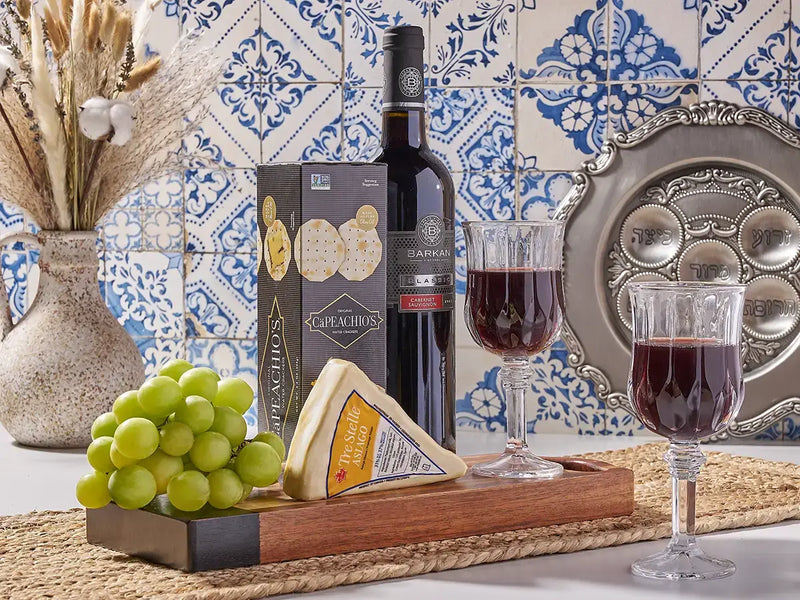 Kosher wine gift basket with premium pairings