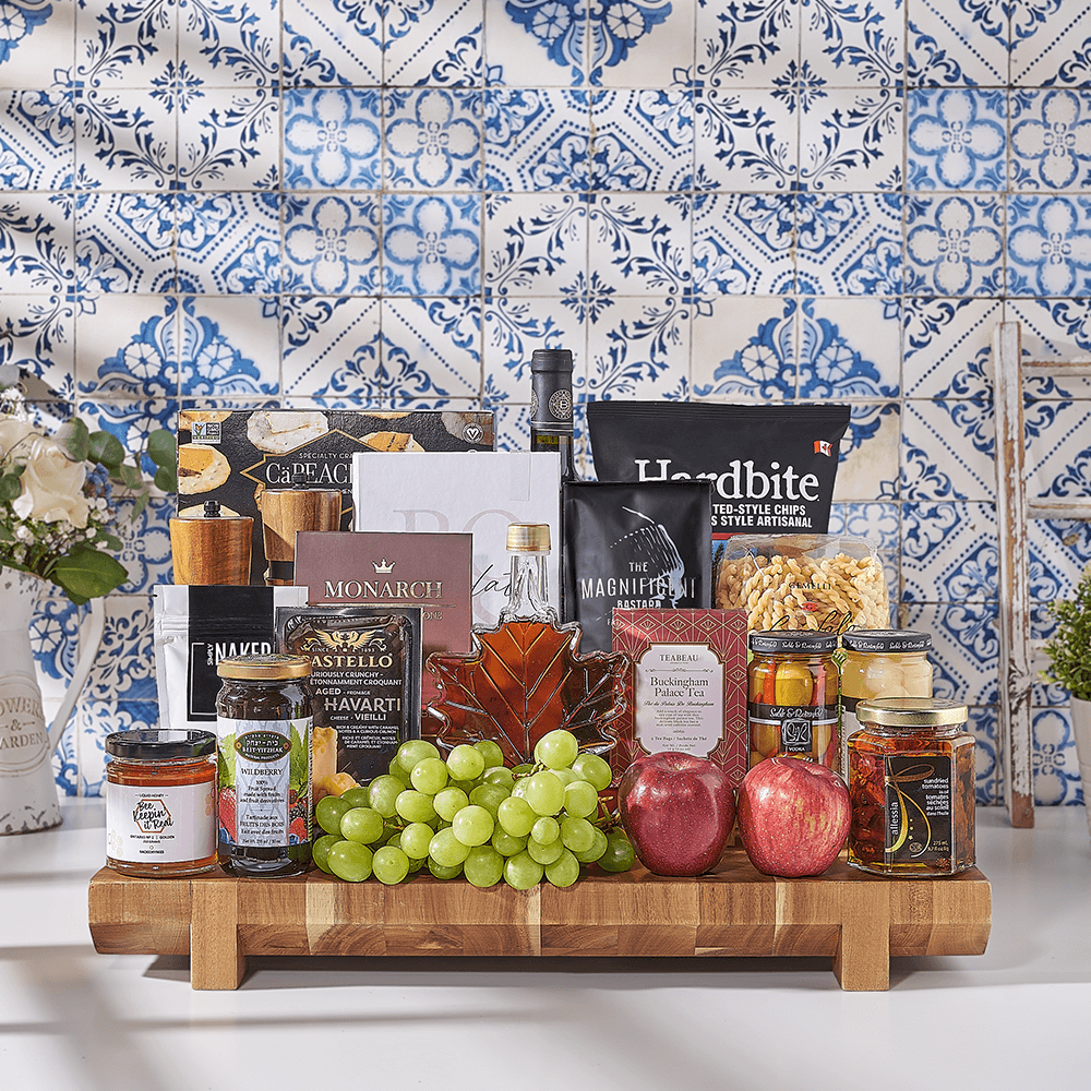 The Luxury Feast Gift Basket, wine gift, wine, kosher gift, kosher, kosher wine gift, kosher wine, fruit gift, fruit, Canada delivery