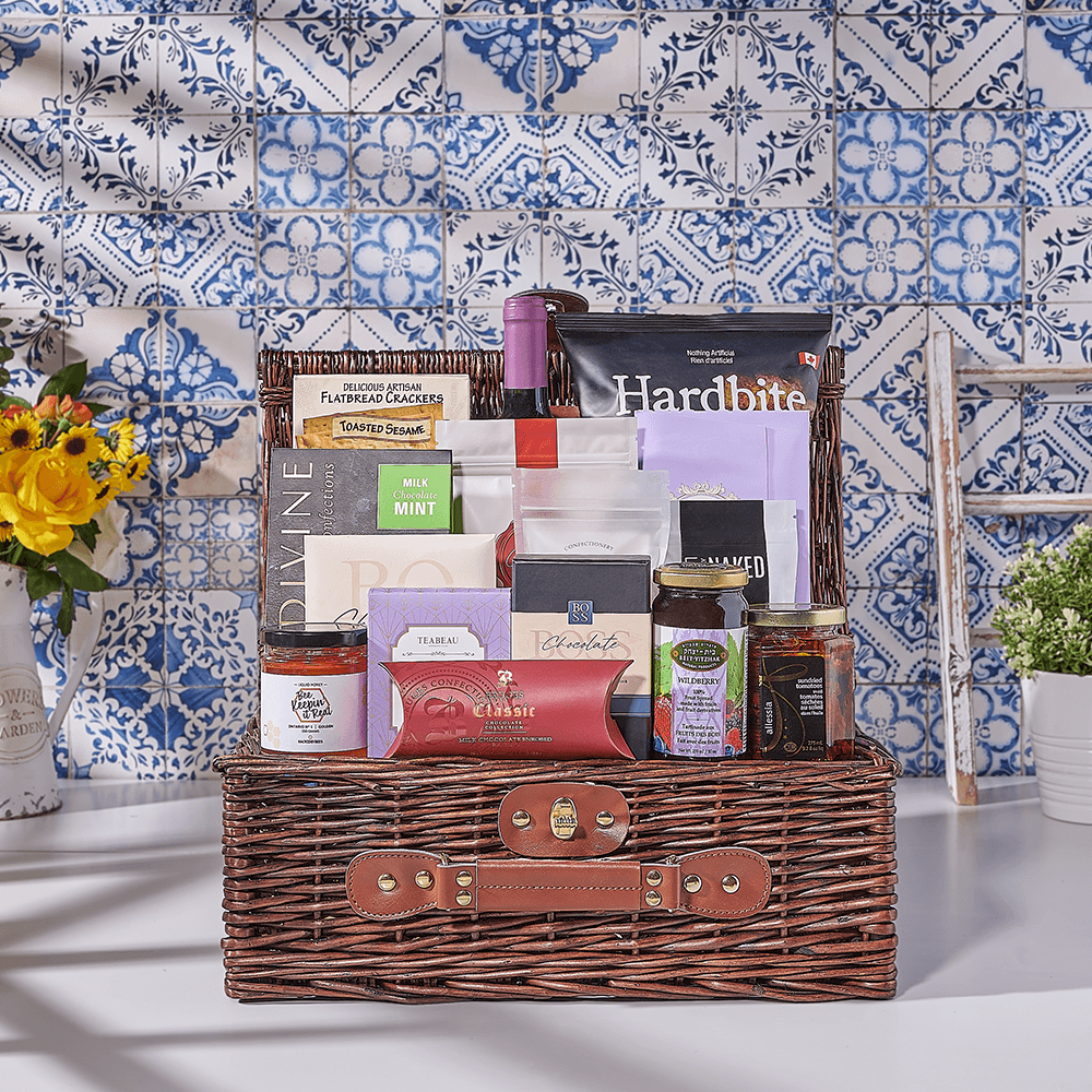 Wine & Treats Basket, wine gift, wine, kosher wine gift, kosher wine, kosher gift, kosher, gourmet gift, gourmet, Canada delivery